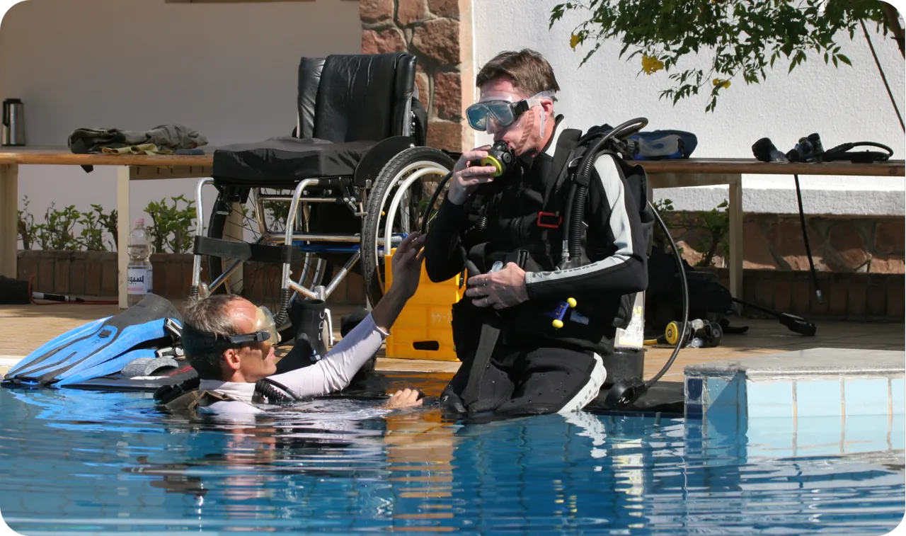 Wheelchair access onto a Camel dive boat